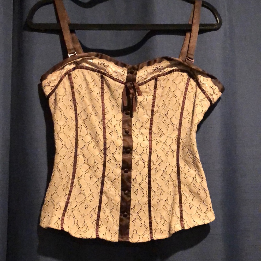 Apt.9 adorable top size M